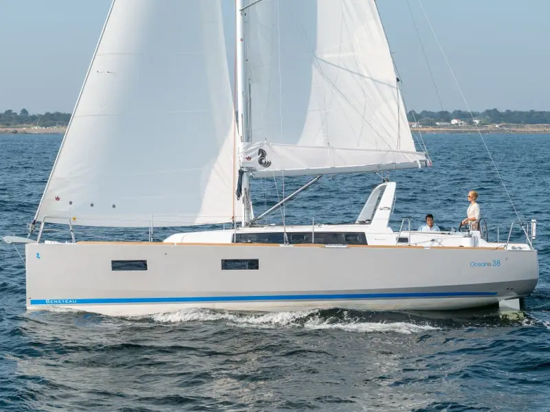 Chiara, Main image