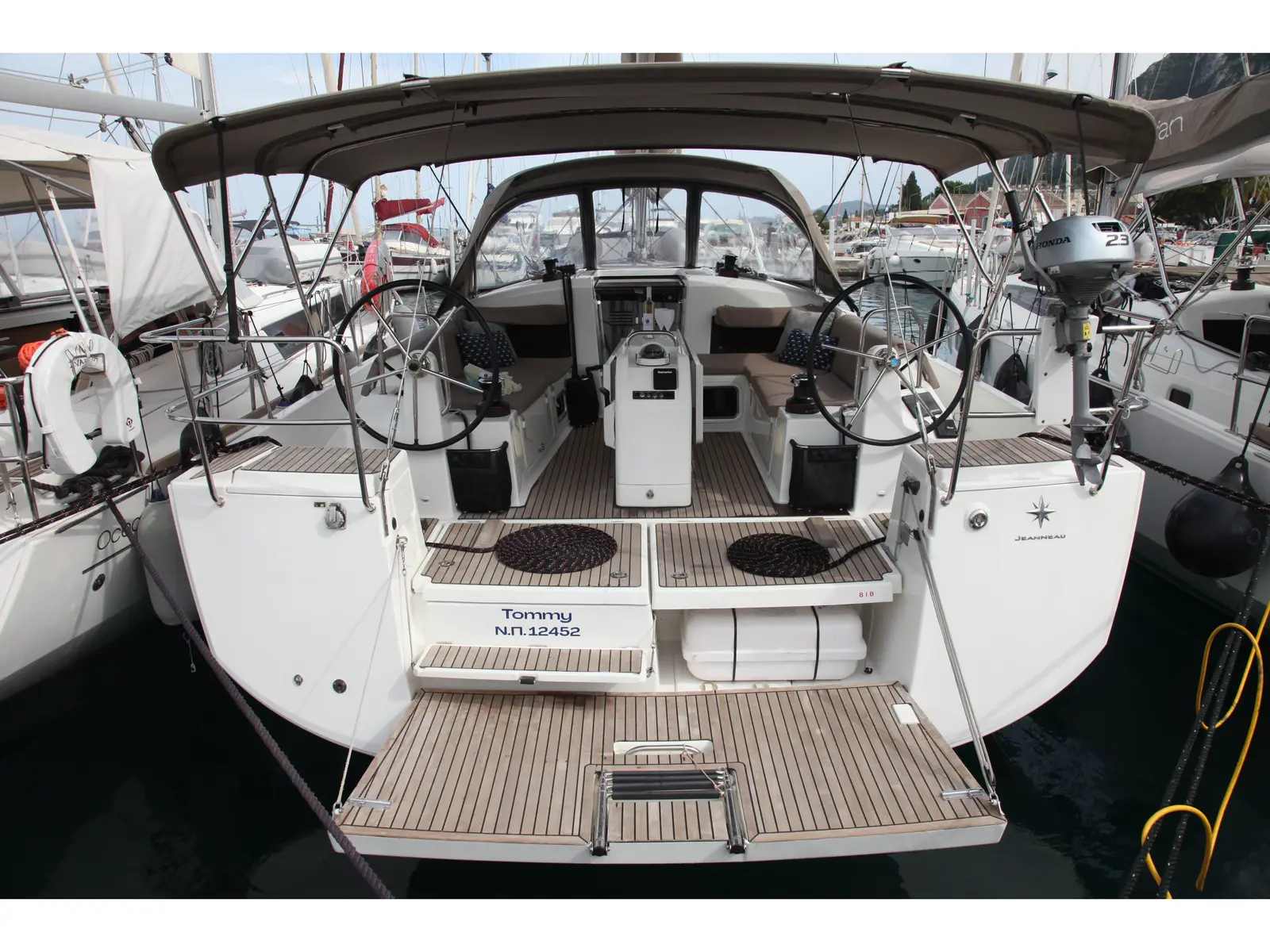 TOMMY, Sun Odyssey 440