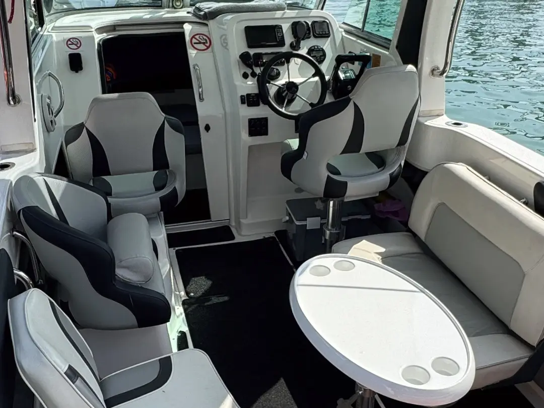 Supra, Interior image