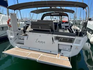 Emma, Main image