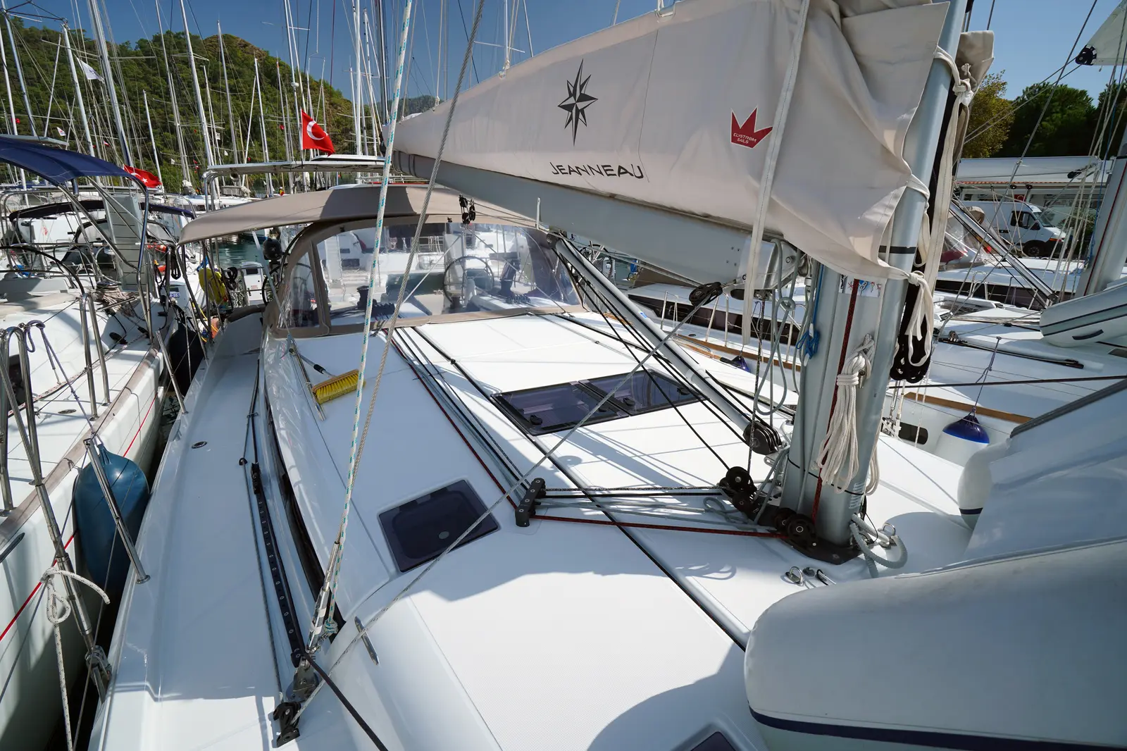 Red Marlin, photograph 19