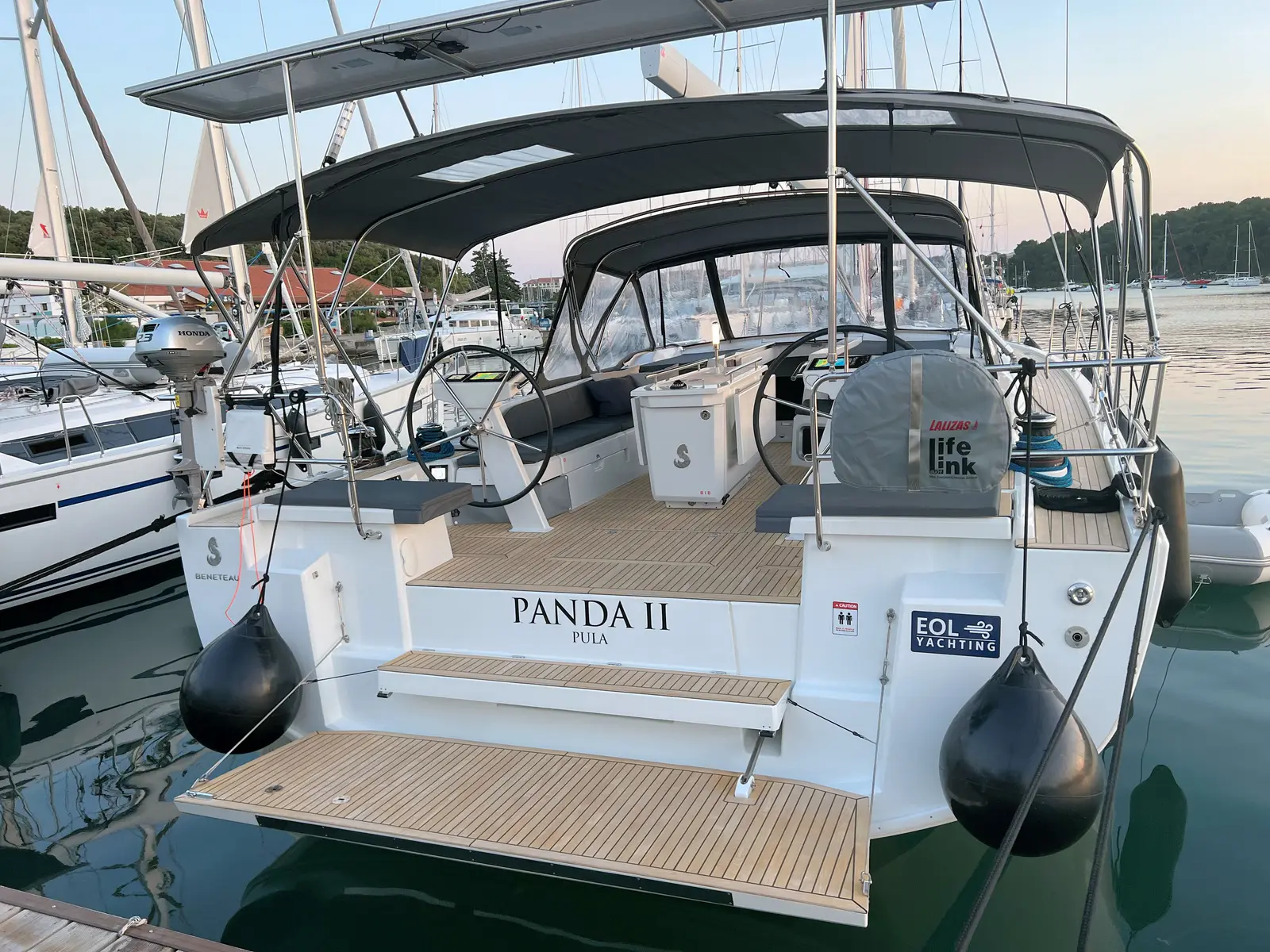 Panda II, photograph 7