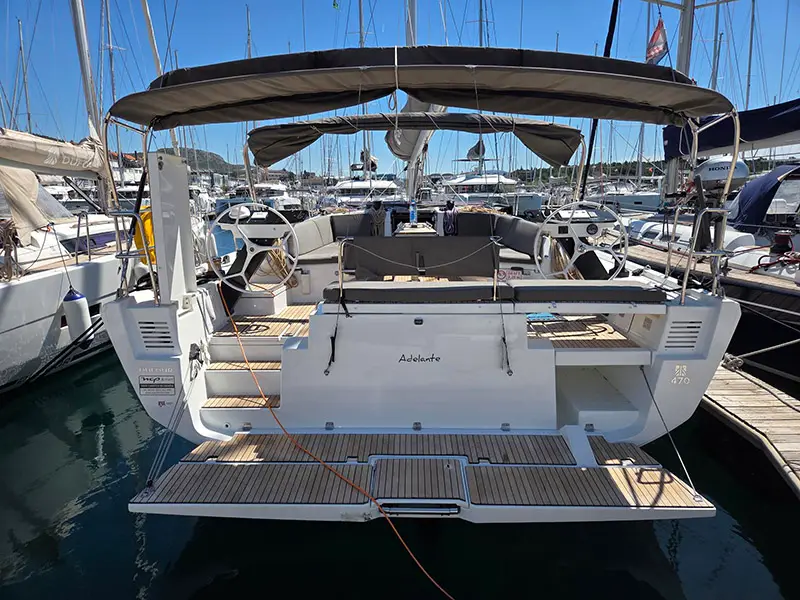 Adelante, Dufour 470