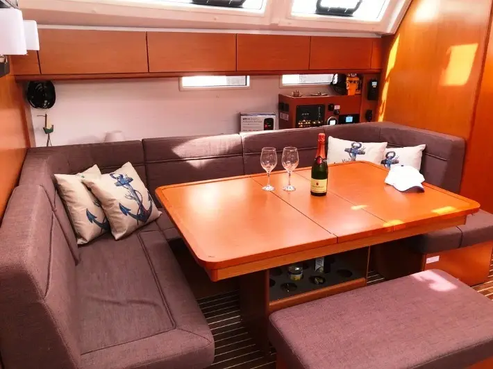 MICHAEL, Interior image