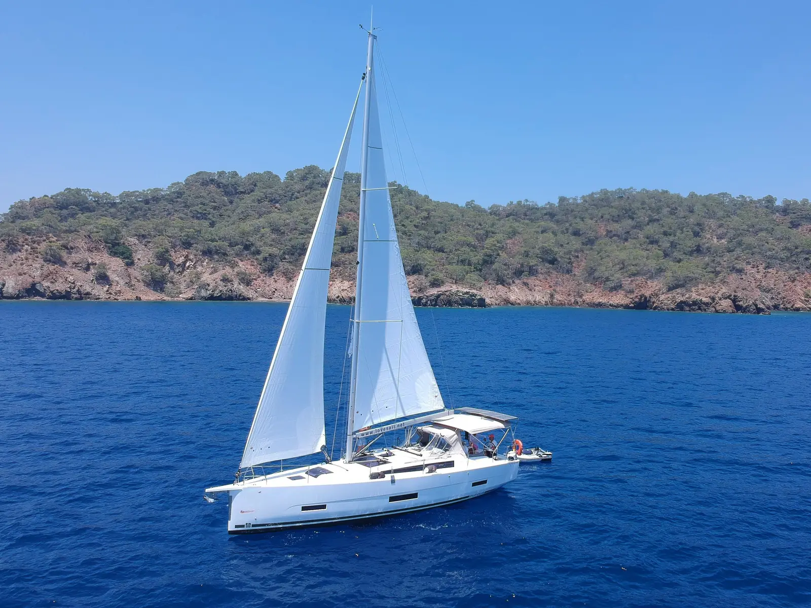 Joy 5, Dufour 390 Grand Large