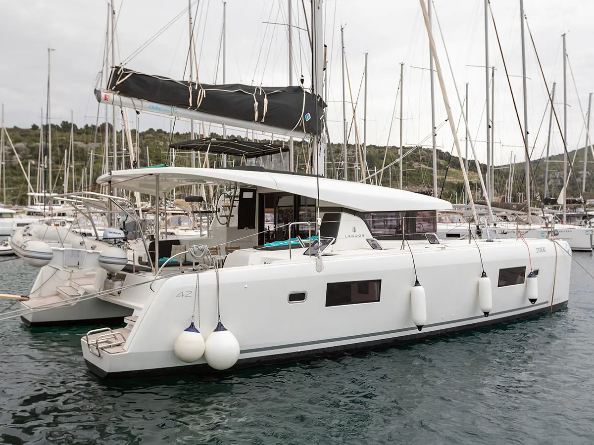 POSEIDON 2021 (air condition, generator), Lagoon 42
