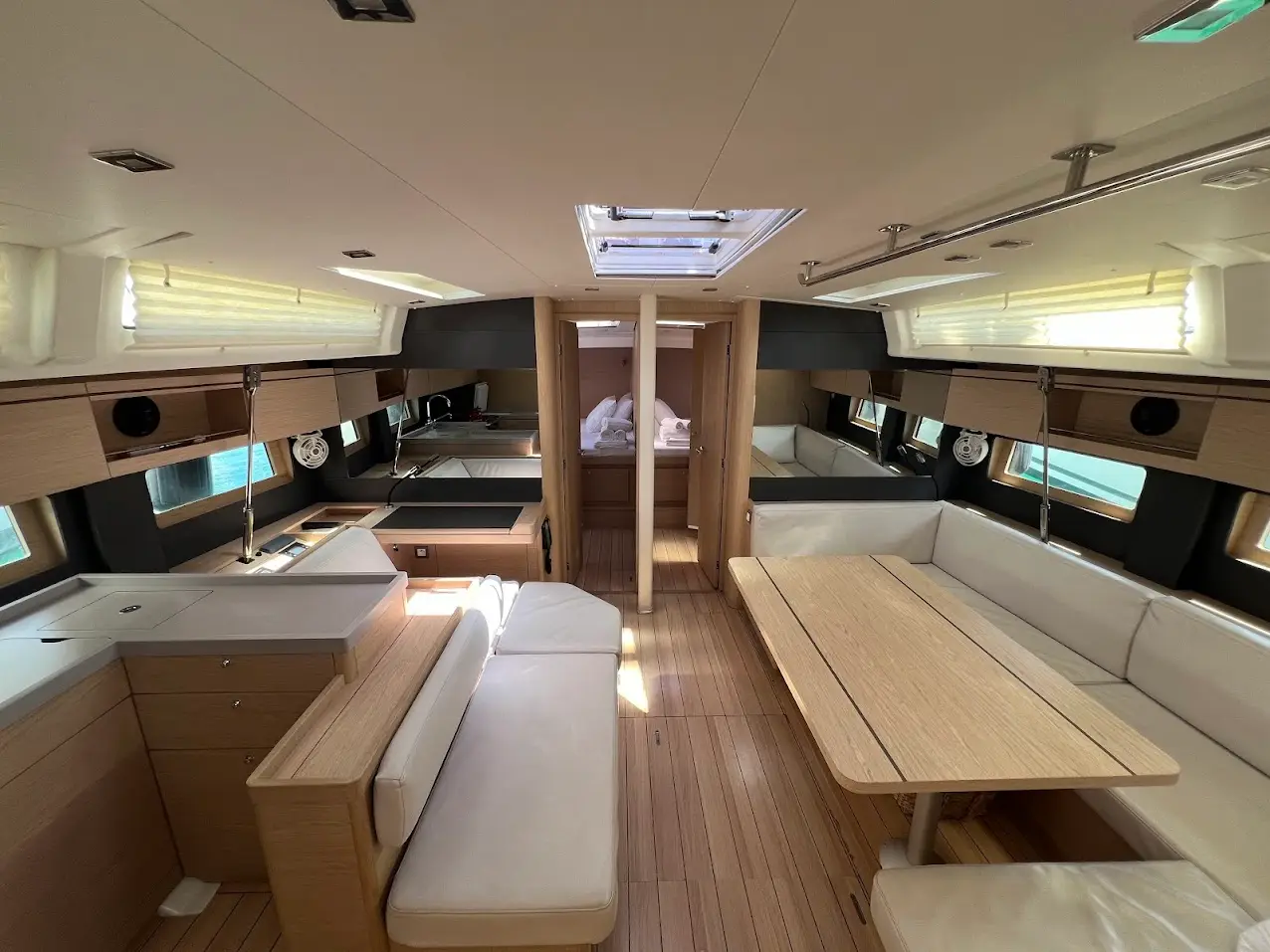 Shine, Interior image