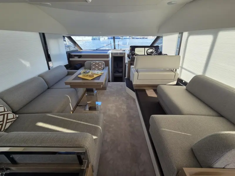 SABIJAC, Prestige 520 Fly