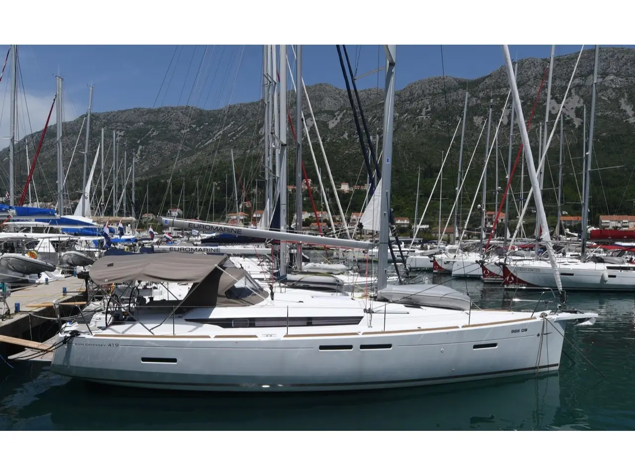 Euros, Sun Odyssey 419