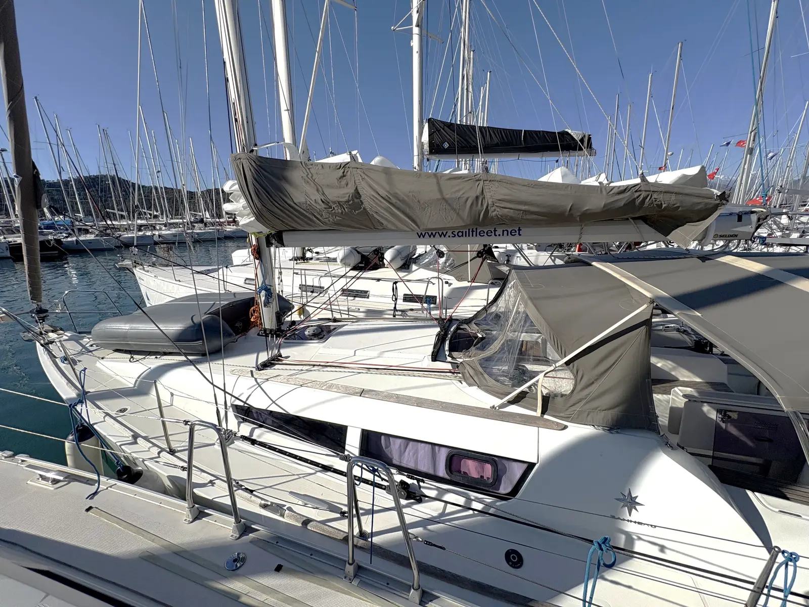 Sail Mira, photograph 16