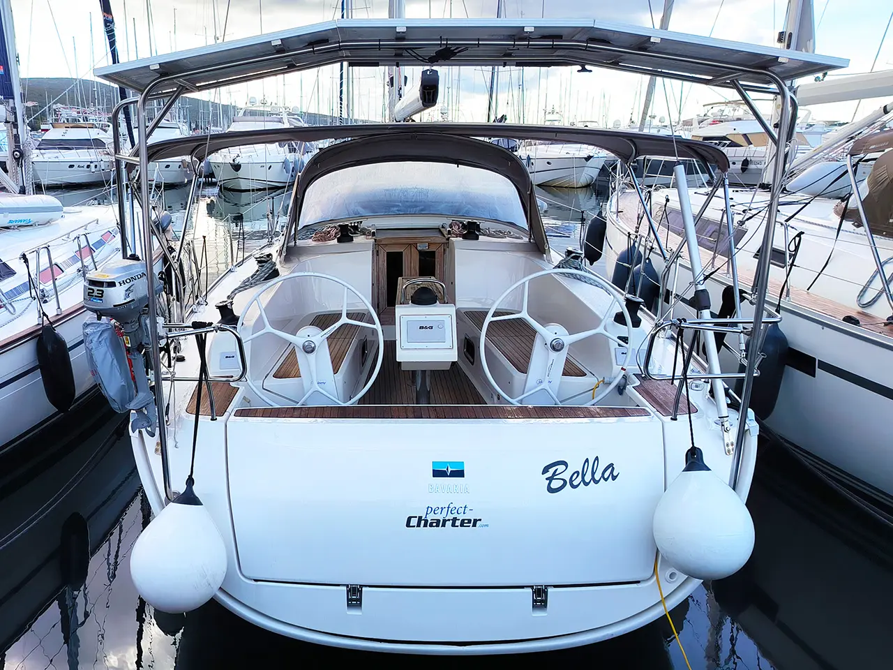 Bella, Main image