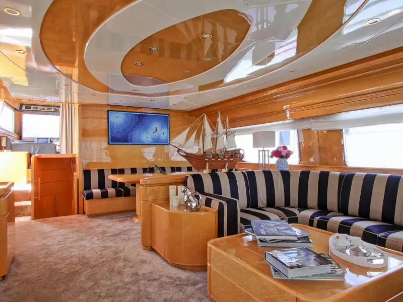 Prime, Interior image