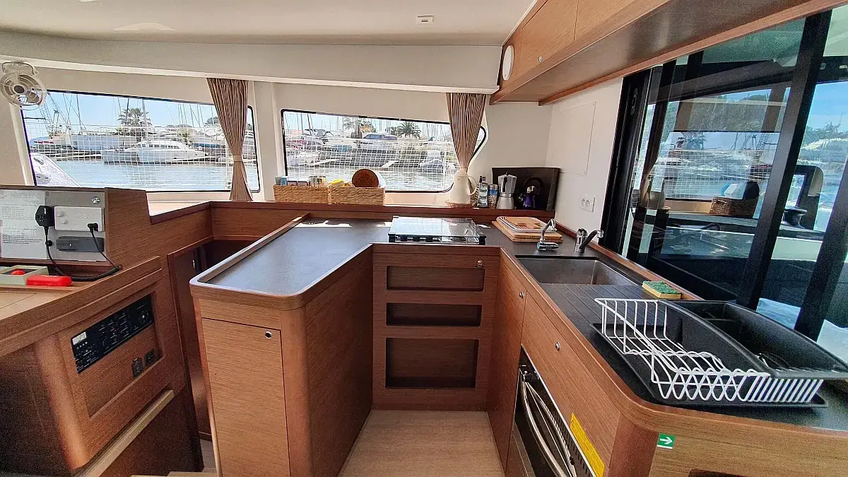 Avadele - Cabine 2 (Lagoon 42), foto 4