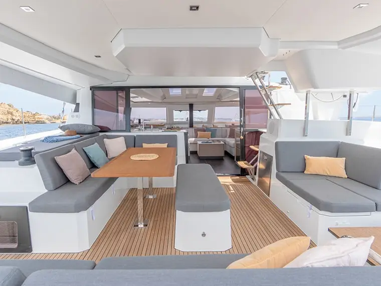 Olympia Athena - Skippered, Interior image