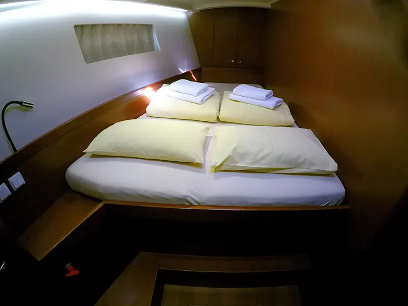 Neška II , Oceanis 45
