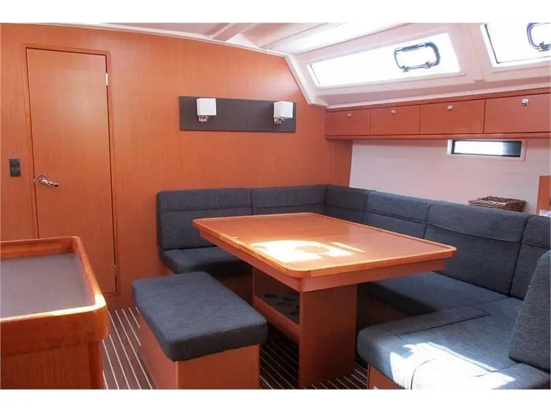 Krizia, Interior image