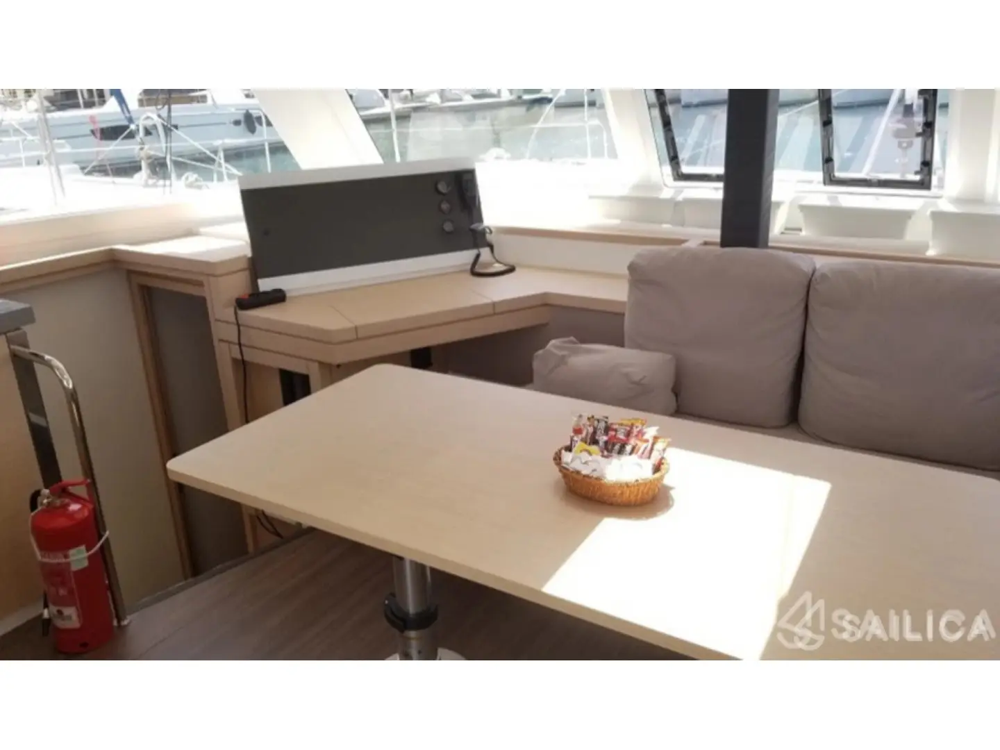 Premium, Interior image