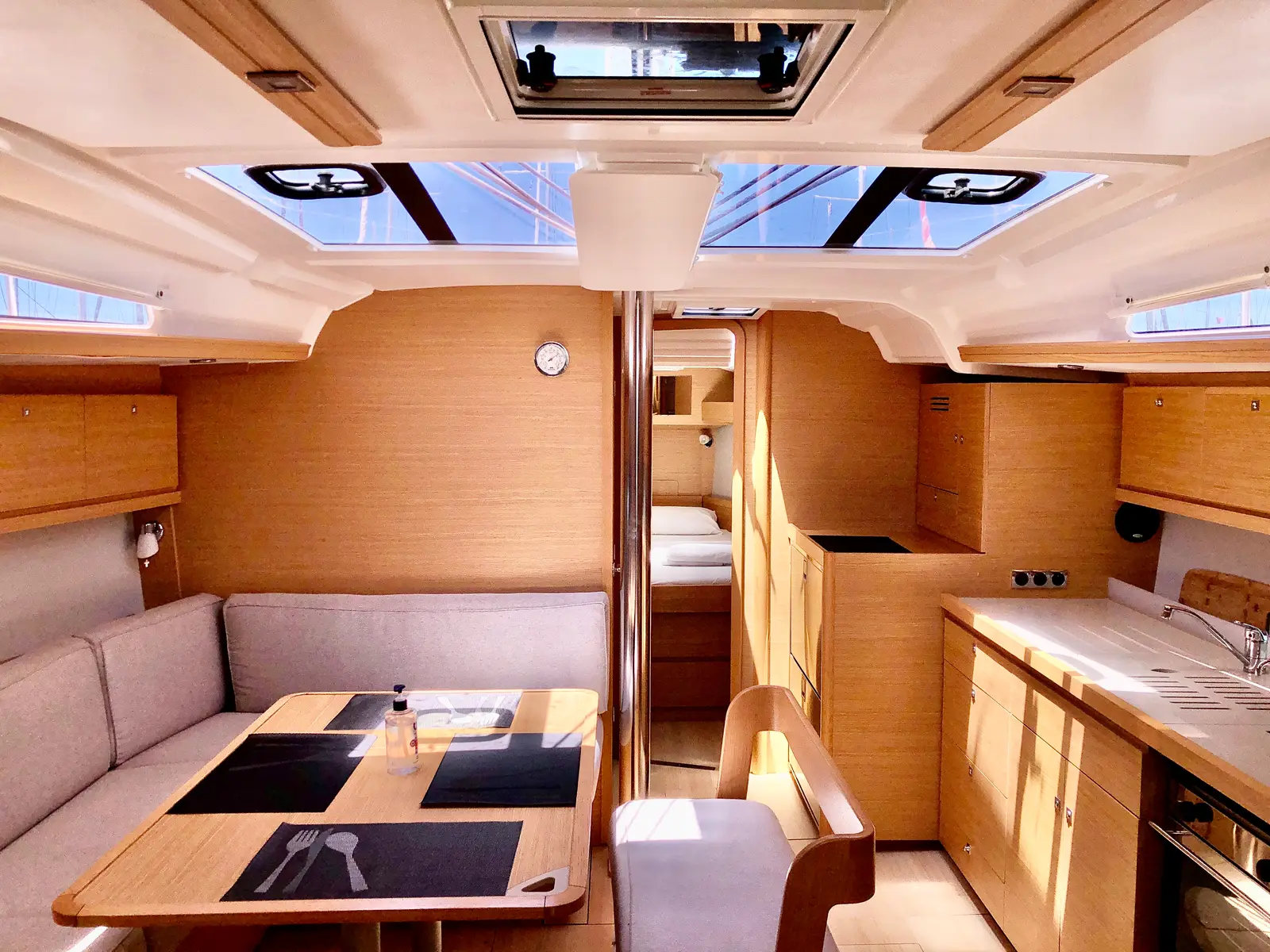 TBA, Interior image