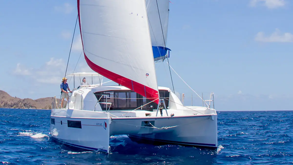 Sunsail 404 Classic, photograph 4