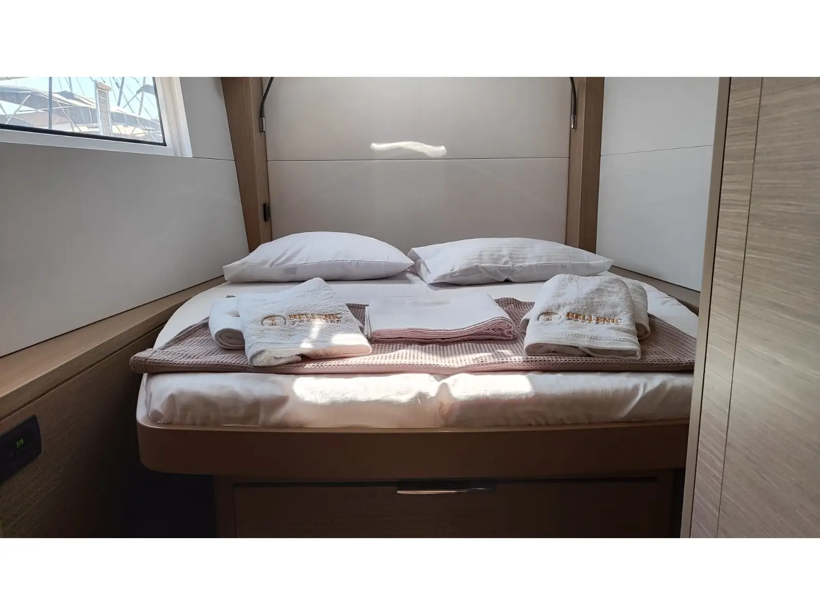 NAF, Interior image