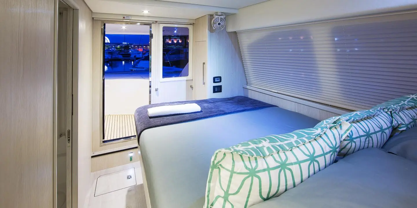 Moorings 5800 Crewed, photograph 8