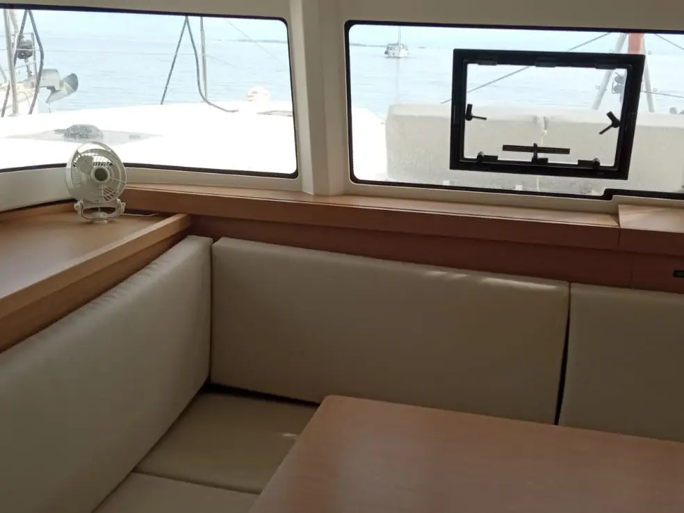 MALAOLAUR, Interior image