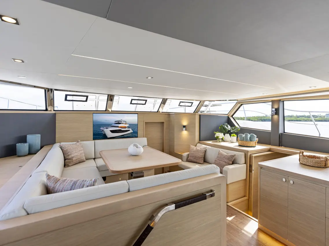 Lucy, Interior image