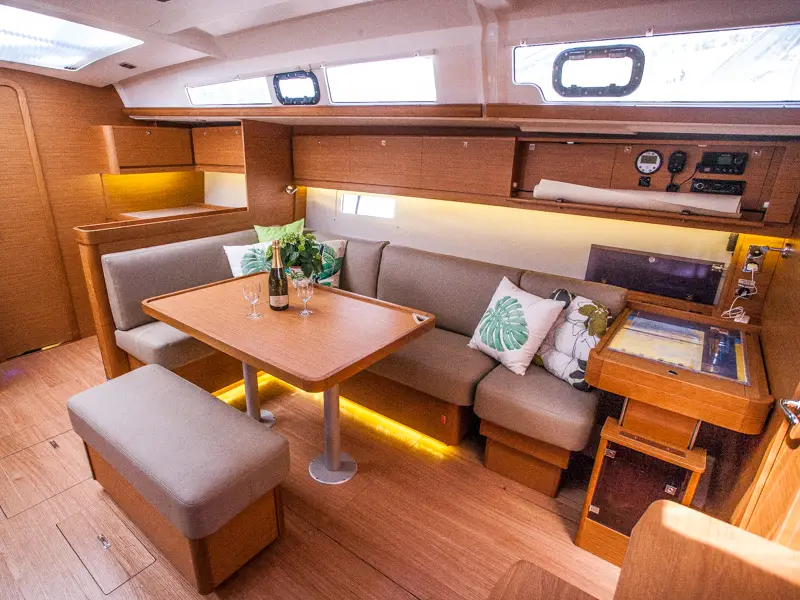 MALIN (owner version, new sails 2024., air condition, generator), foto 14