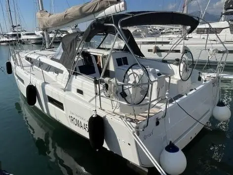 Ariel, Main image