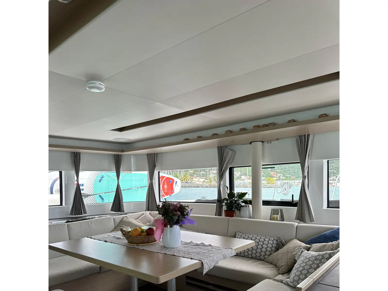 Classic, Interior image