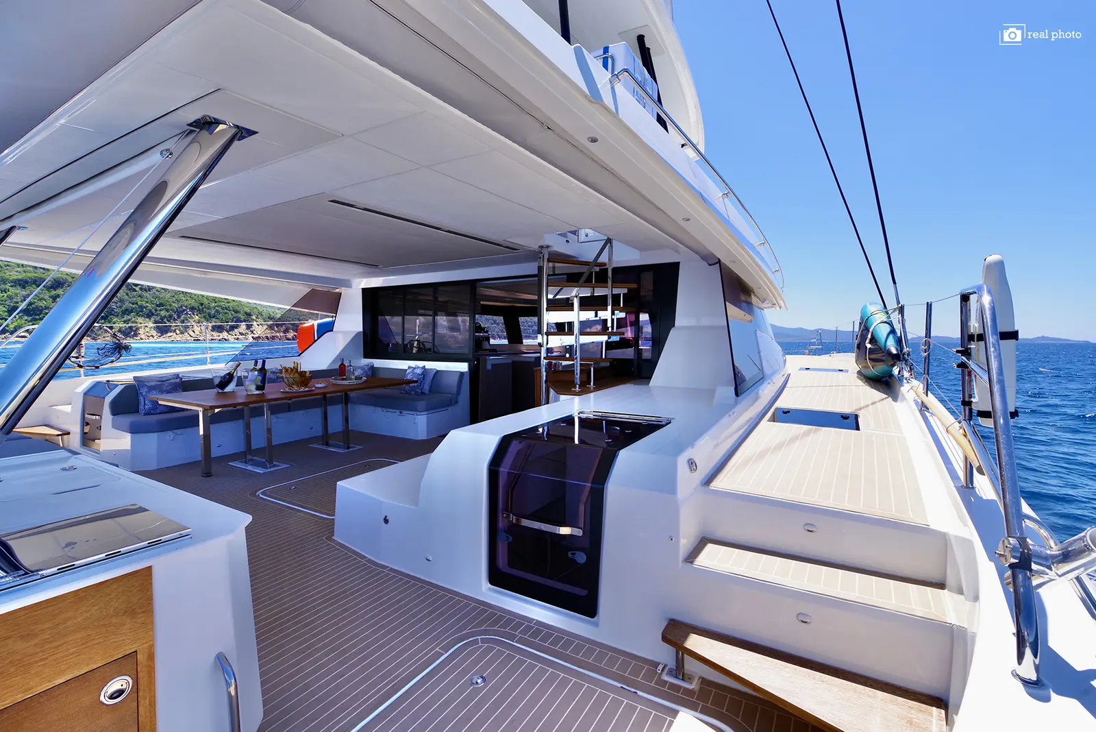 Maurice - Luxury Catamaran, A/C, Generator, Water maker, photograph 15