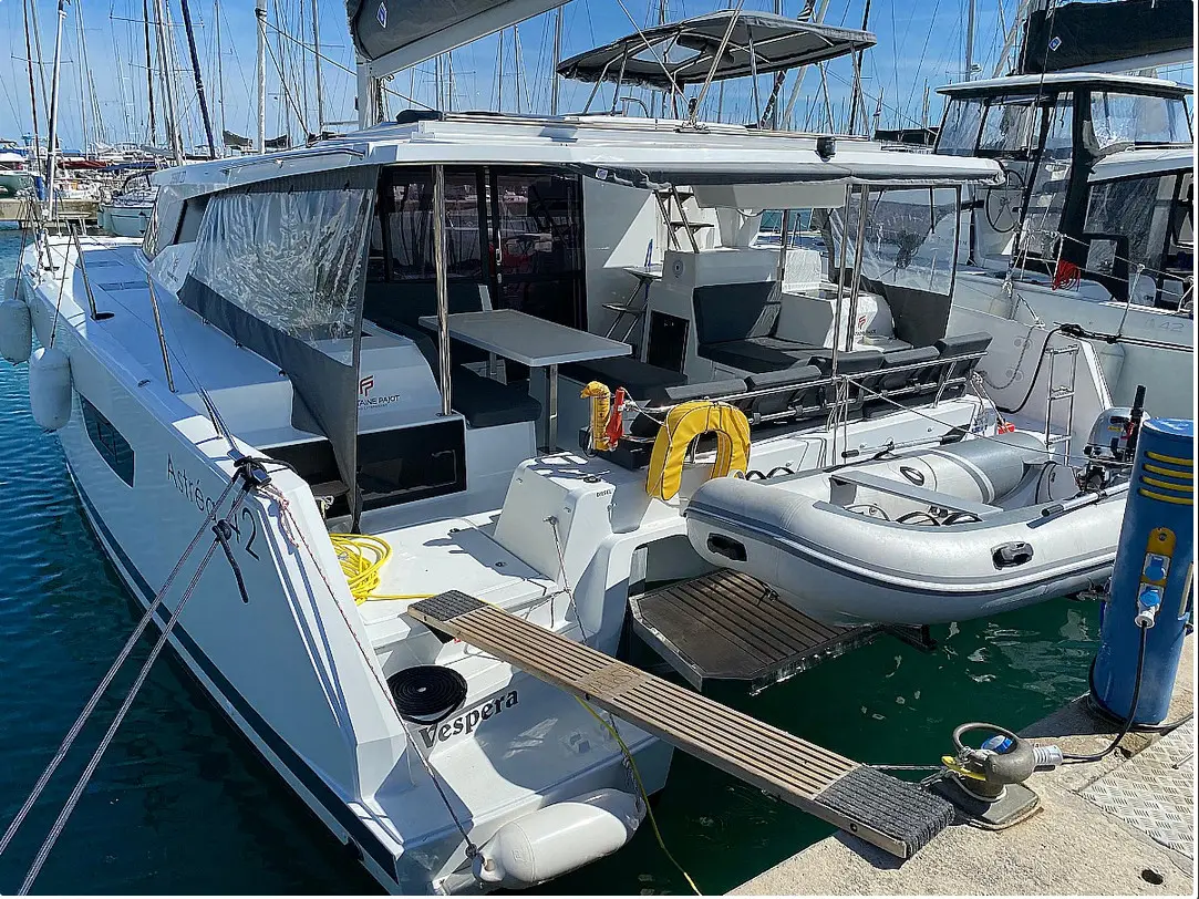 Vespera, Astréa 42