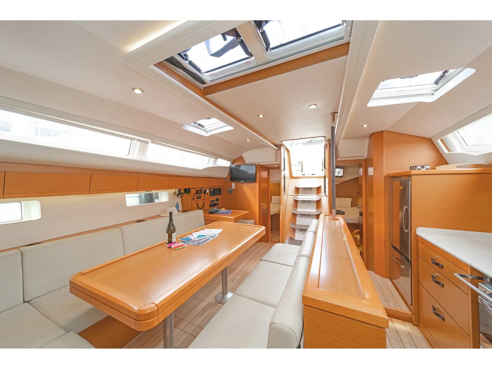 Scorpius, Interior image