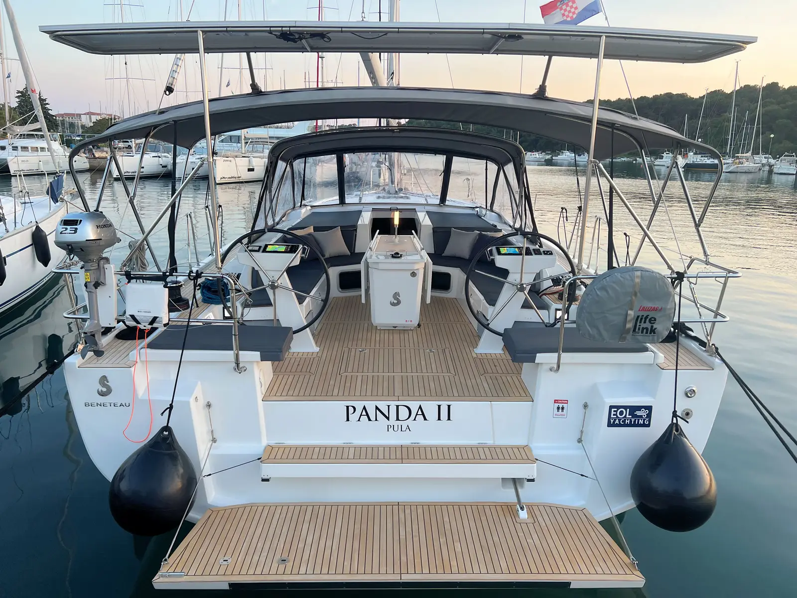 Panda II, photograph 5