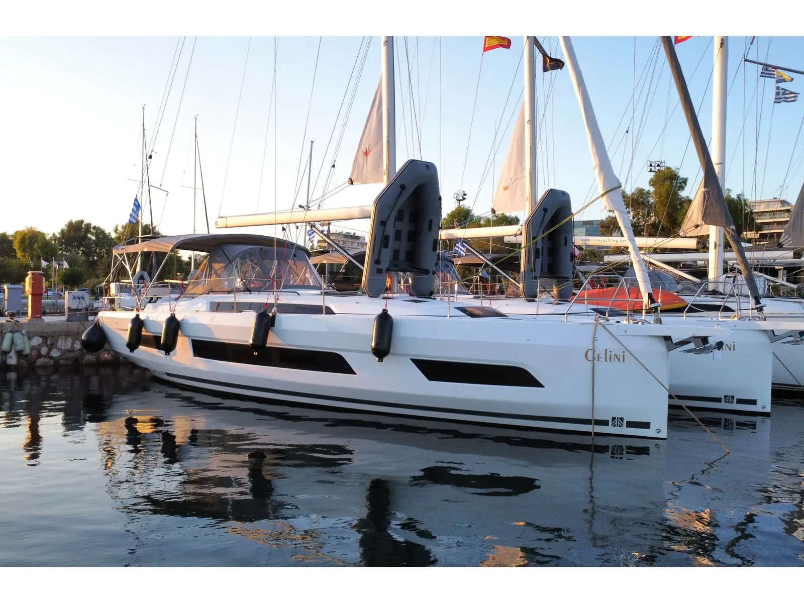 S/Y Celini, Main image