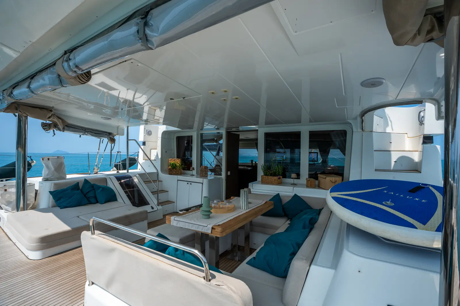 SAILUXE - Fichissimo, Cockpit