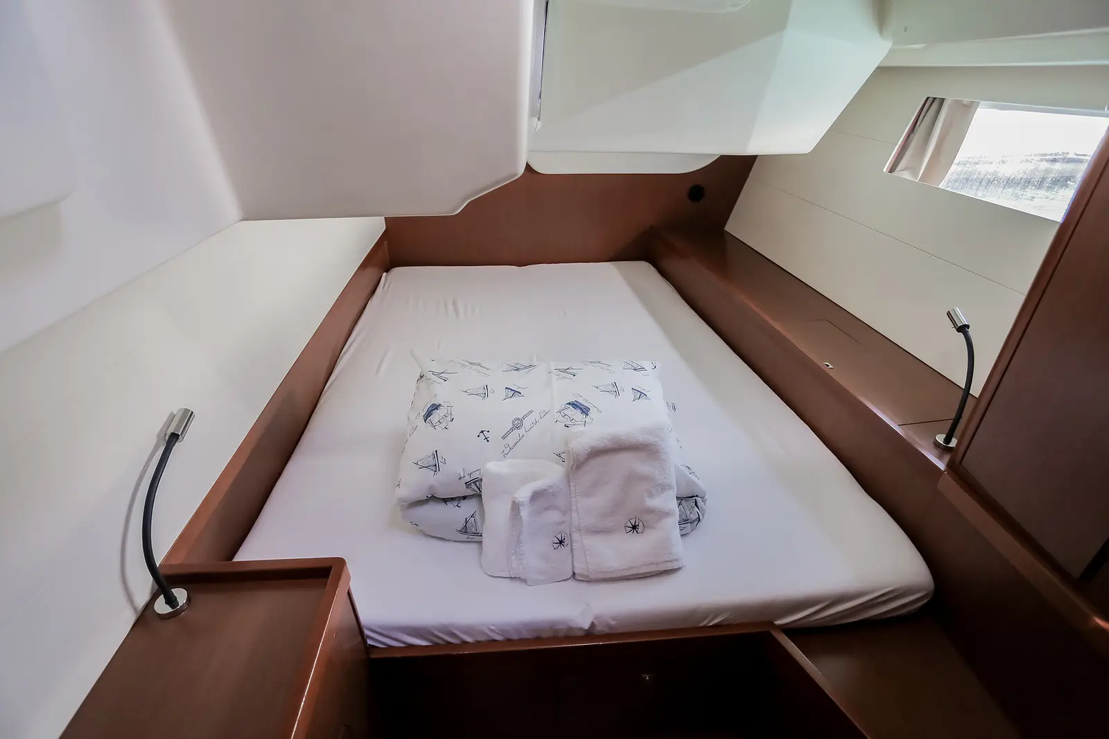 Nabucco: Forward Cabin #2 (Cabin Charter - 2 pax) Fully Crewed, ALL EXPENSES, foto 18