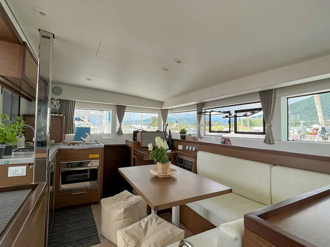 WHITE, Interior image