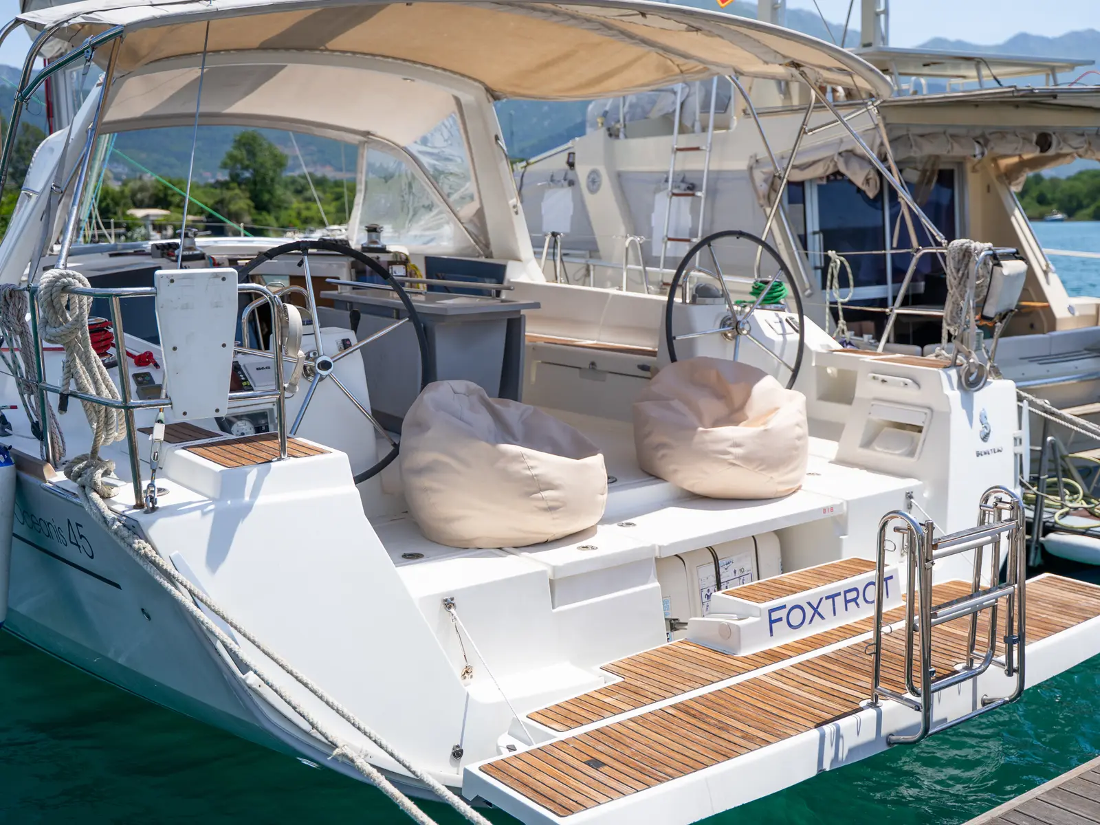 Foxtrot, Oceanis 45