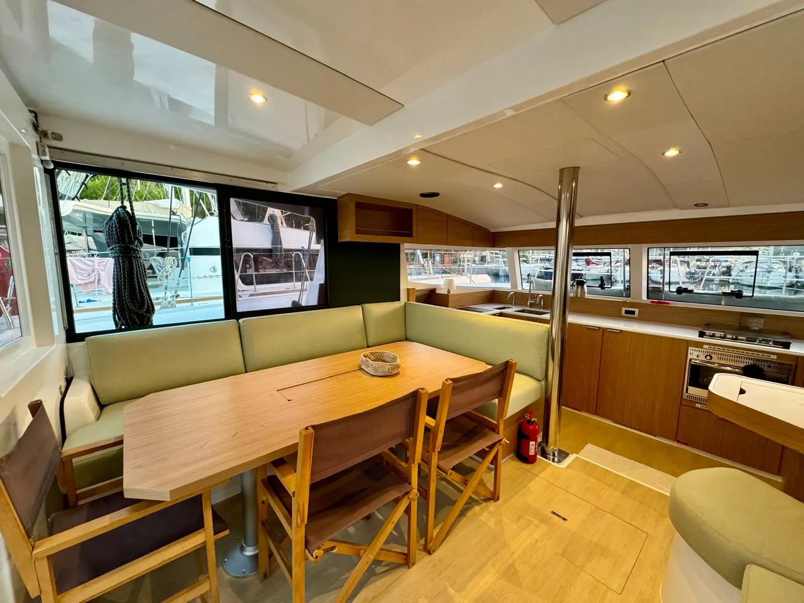Sail Dorado, Interior image