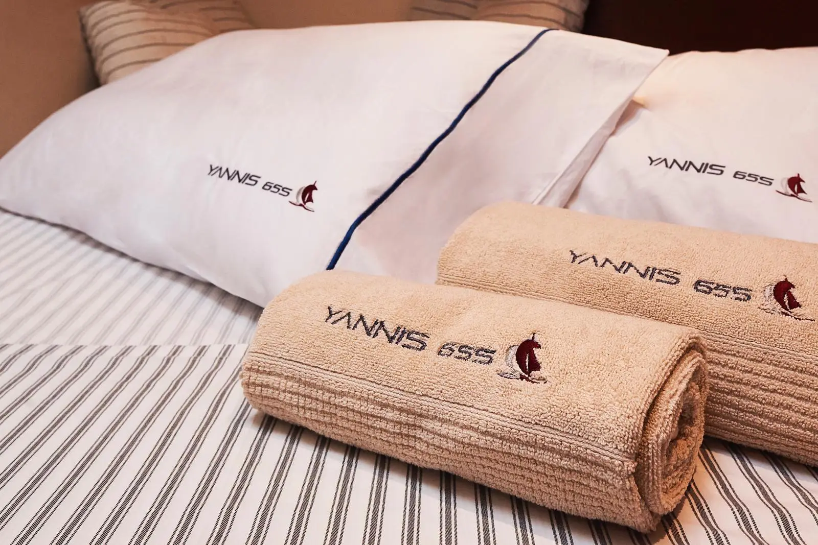 Yannis 65S, photograph 20