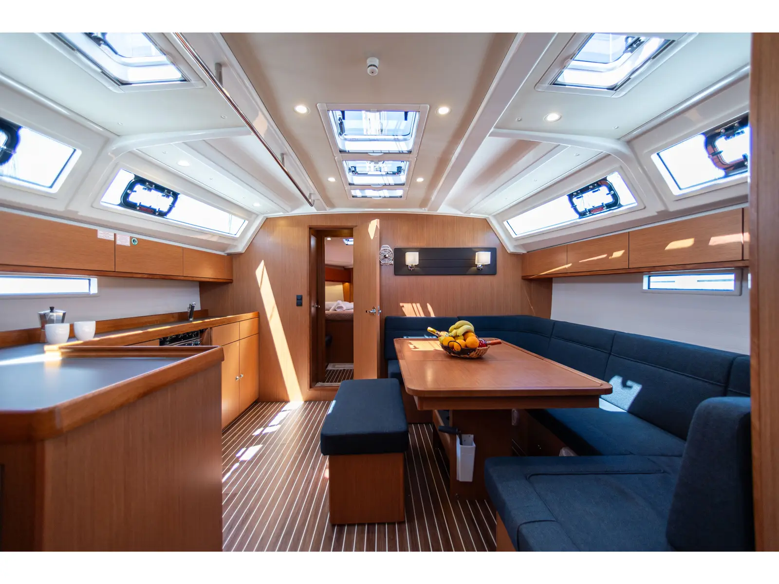 EROS, Interior image