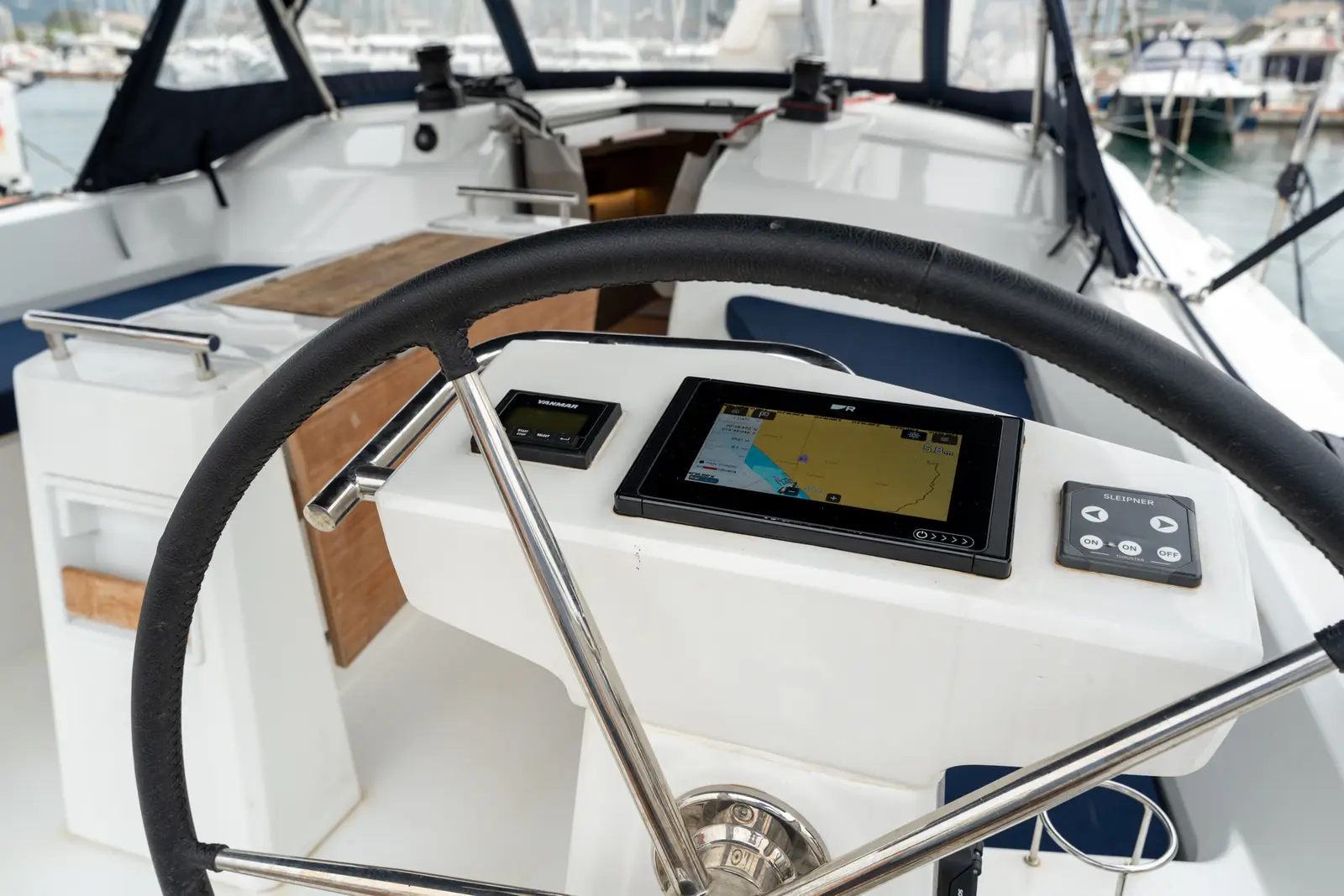 Scilla - Comfort line, Cockpit
