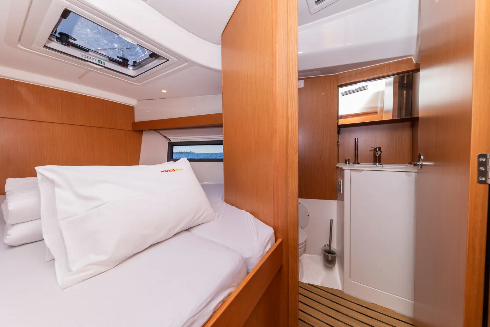 MARTINI, photograph 22