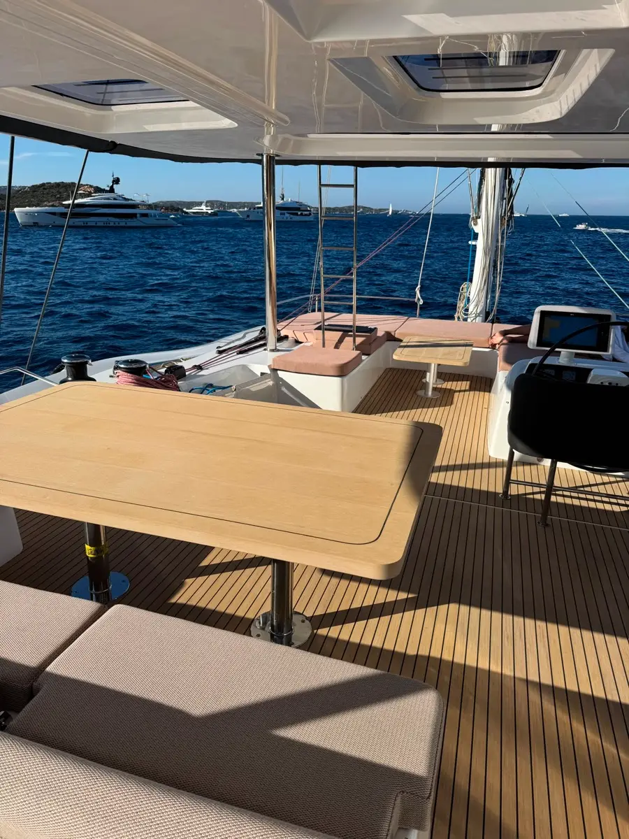 Montecristo - FIRST CLASS, photograph 9