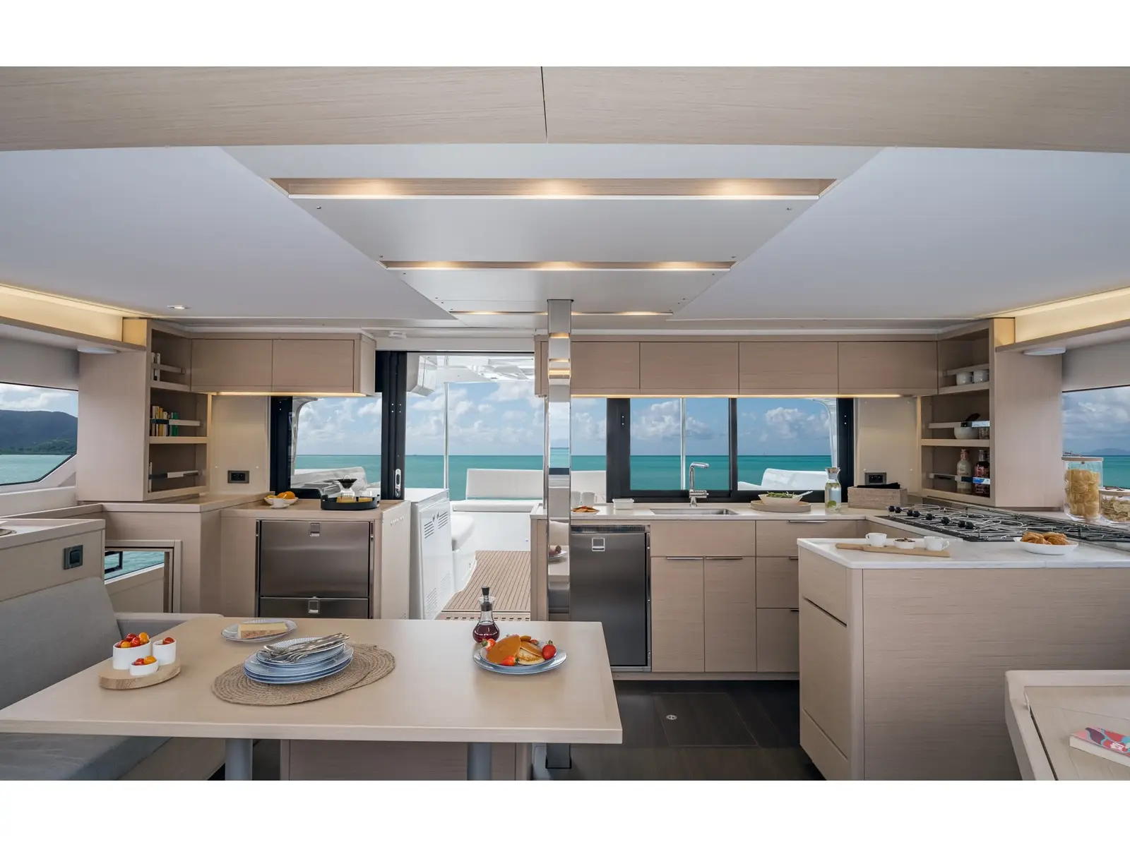 My Elli, Interior image