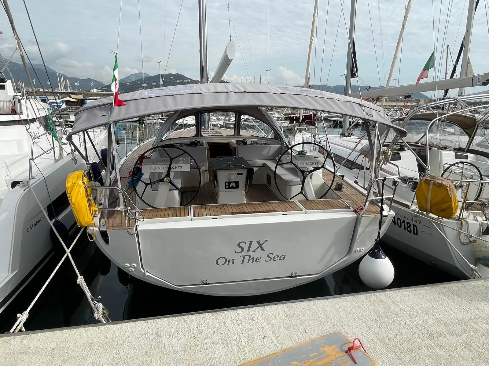 Six on the Sea, foto 17