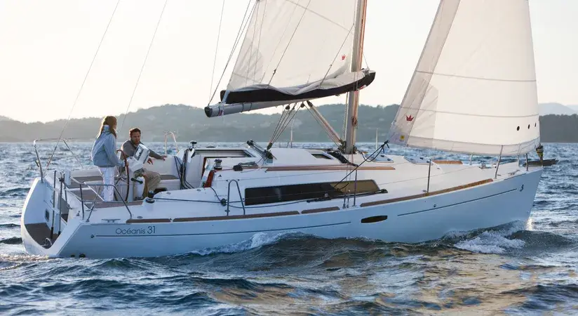 Sunsail 31 Classic, photograph 3