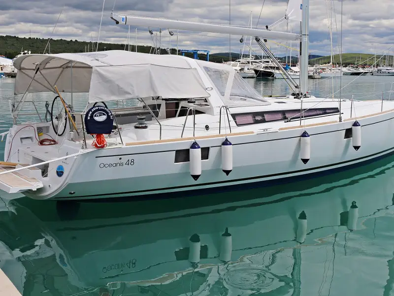 FILOMENA, Exterior images