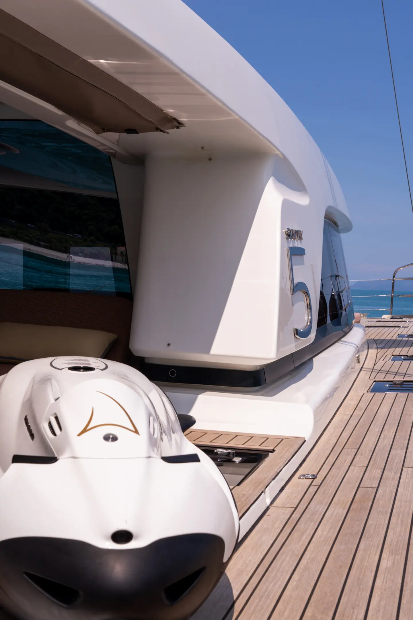SAILUXE - Gloria, photograph 20